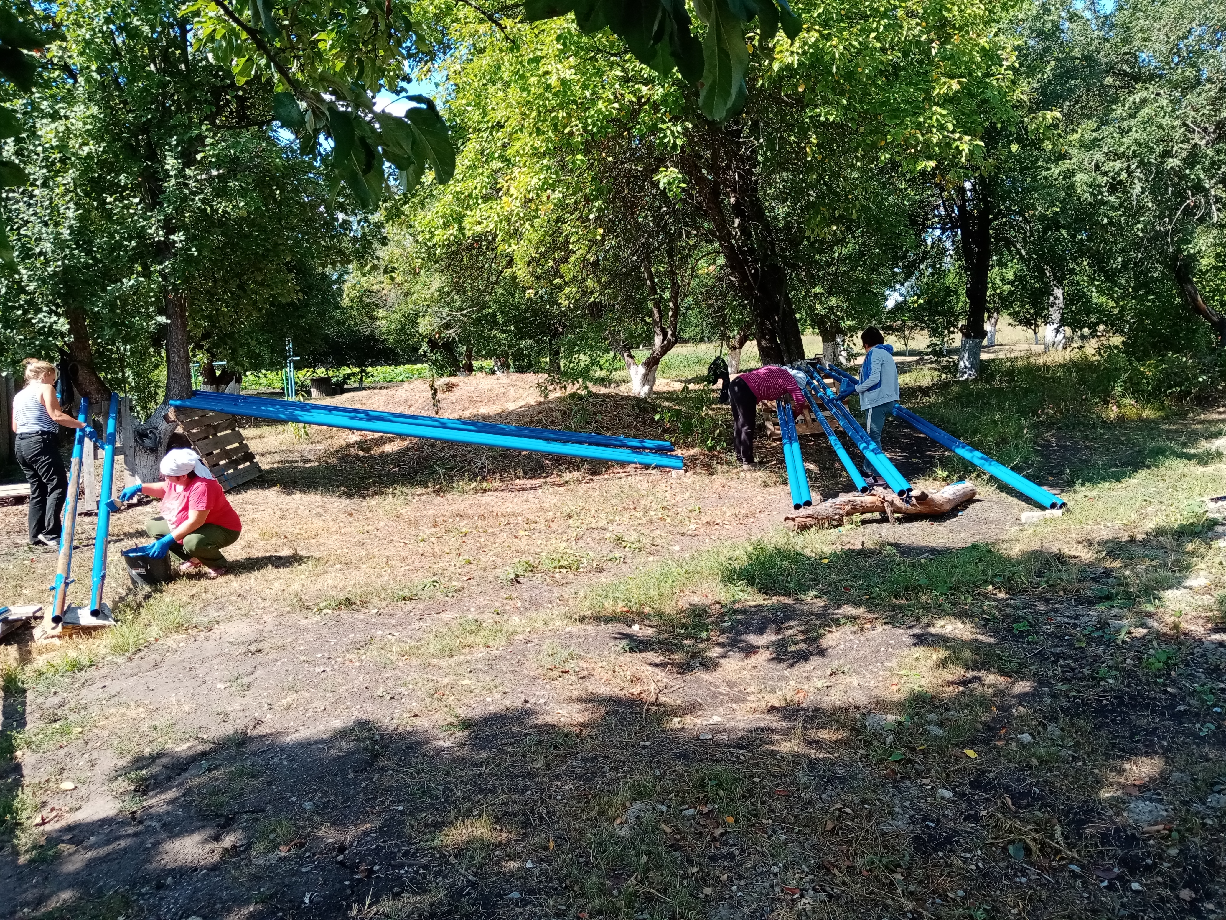 Покраска труб под освещение